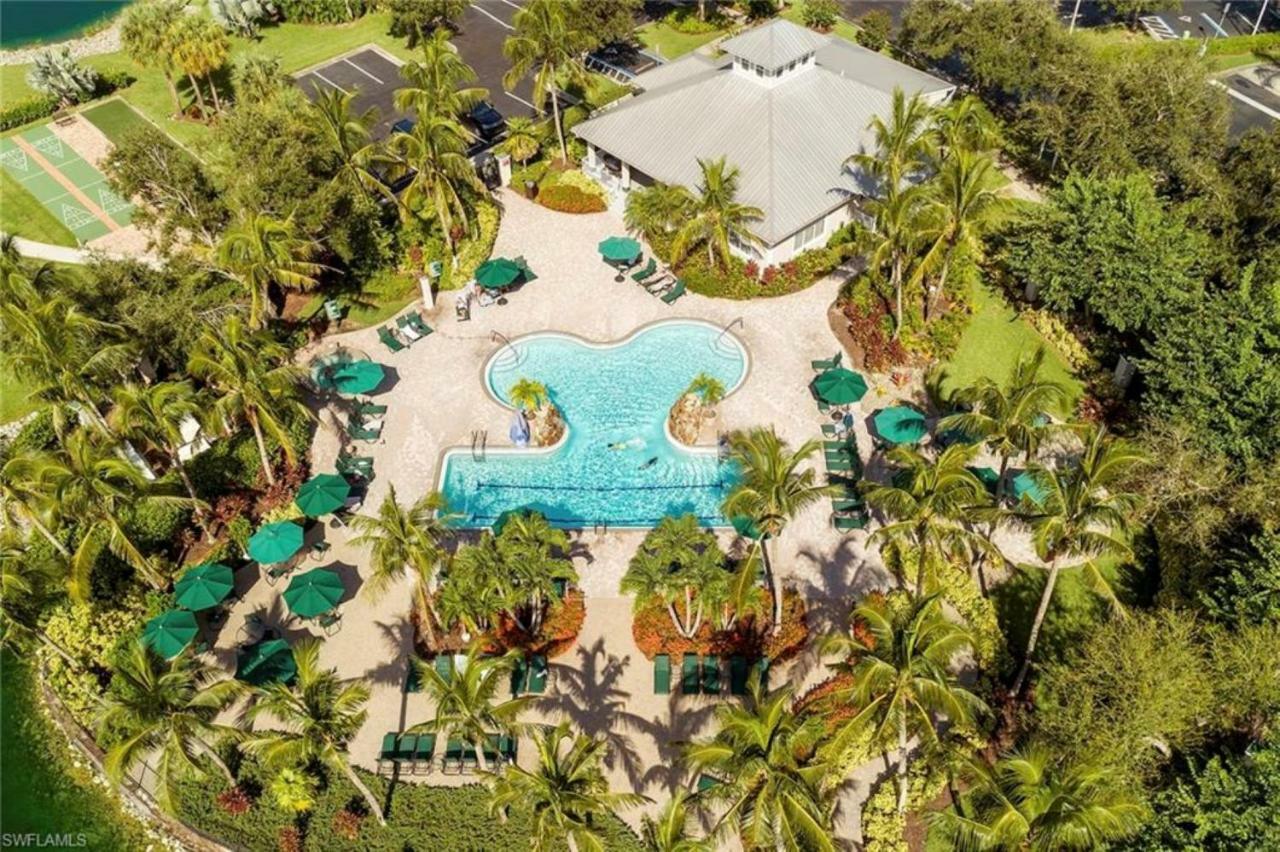 Vacation In Paradise Lely Resort 外观 照片